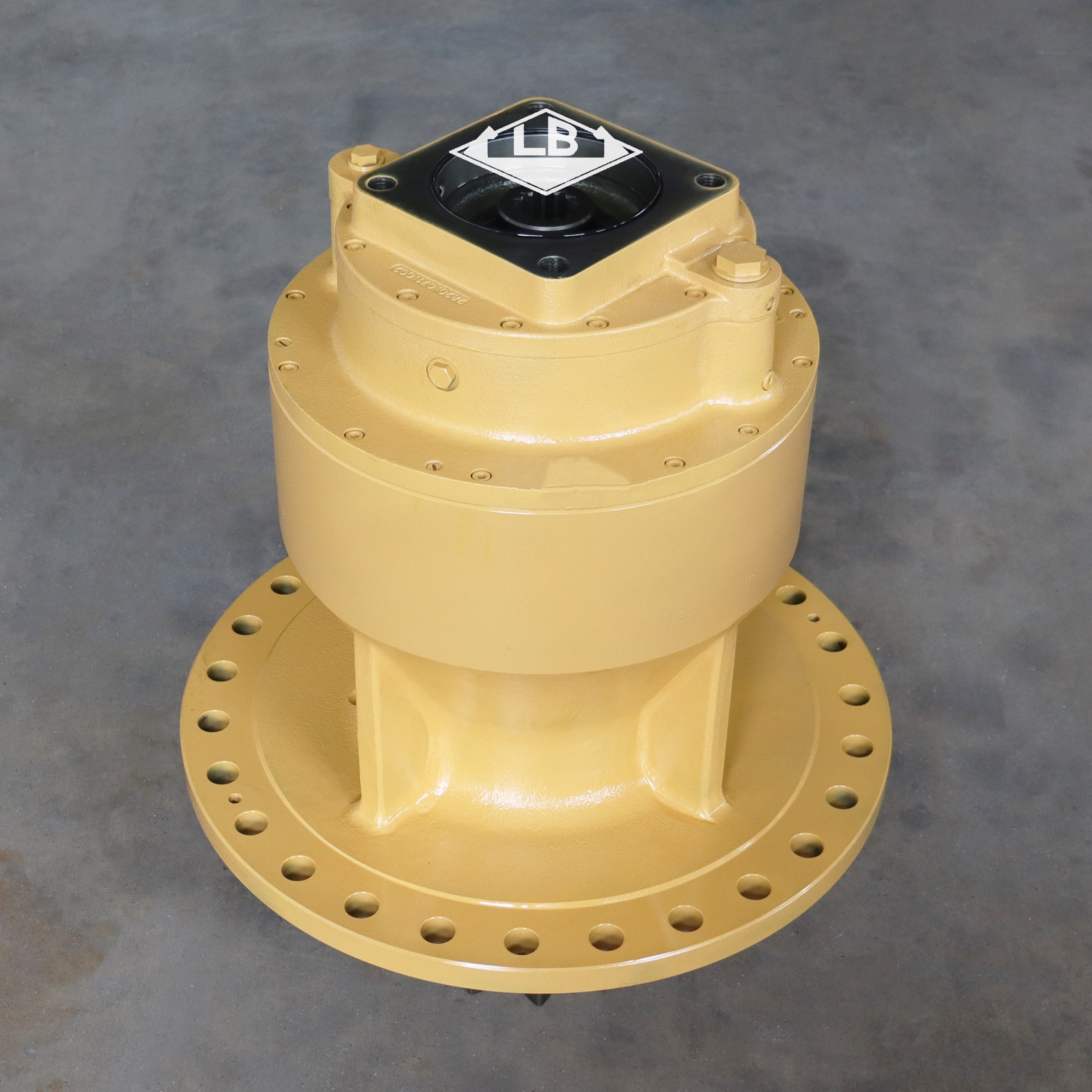 E395 回转牙箱(8) E395 Защитный кожух(8)