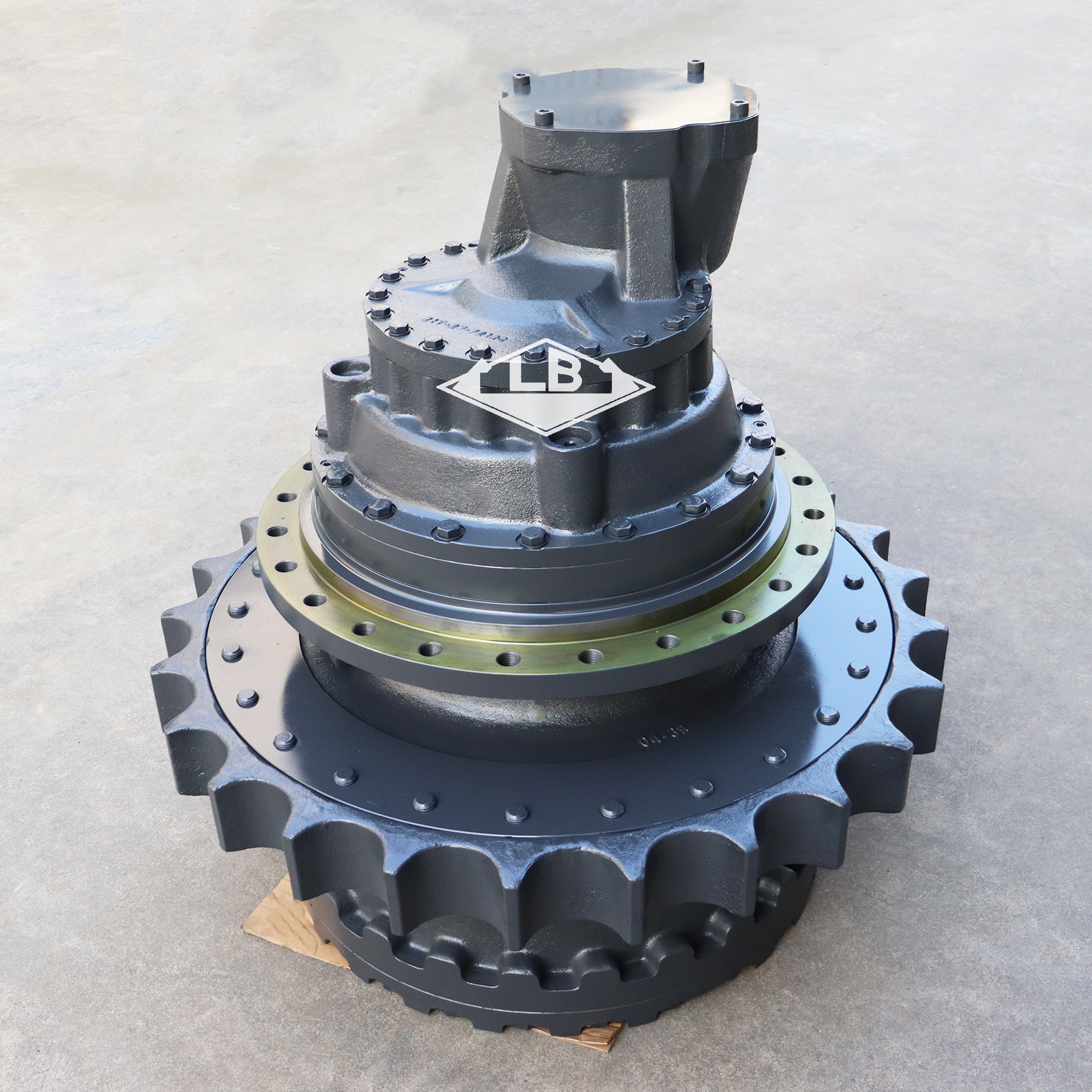 PC2000-8 行走总成带驱动齿(4) PC2000-8 Защитный фильтр(4)