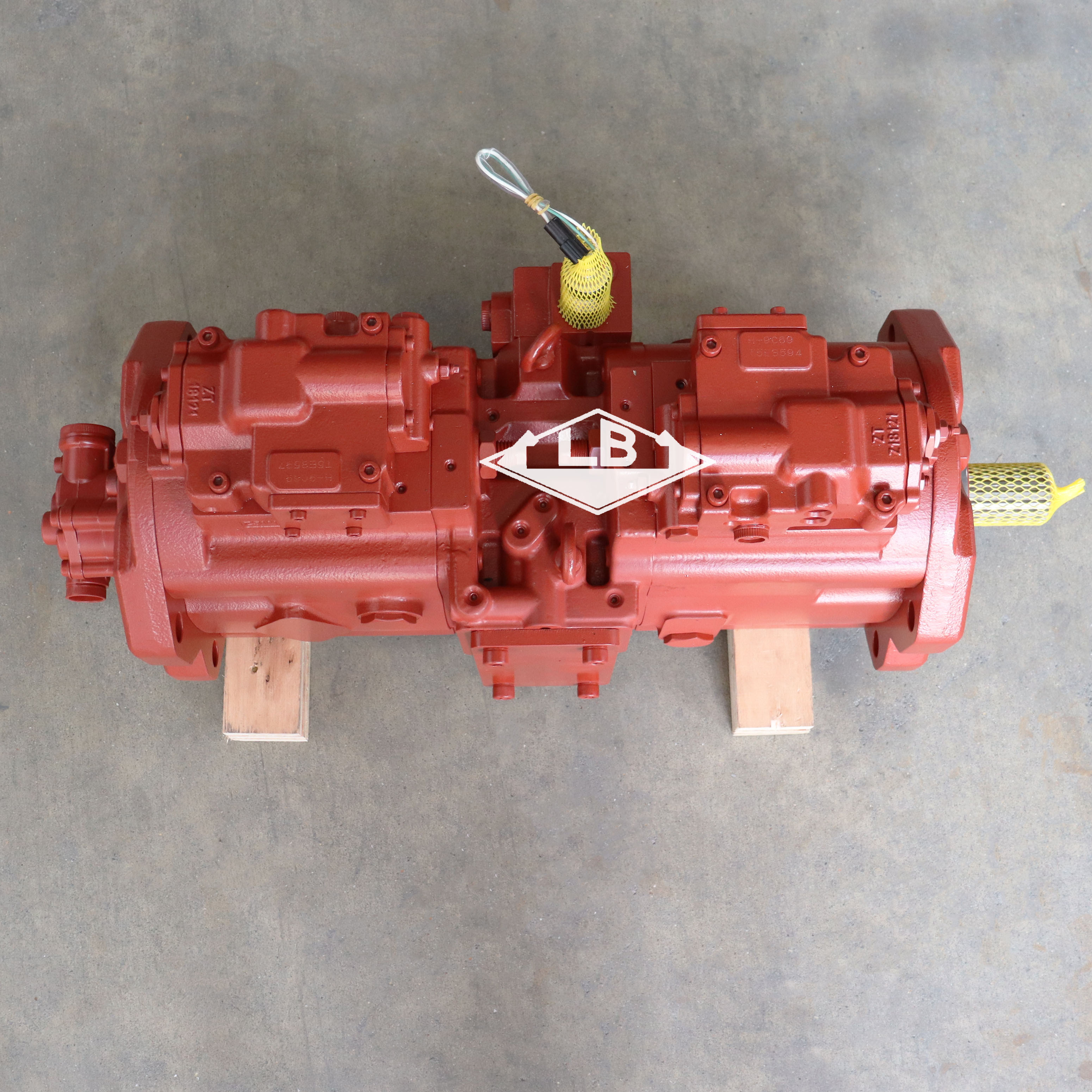 R320-9 R380-9 Основной насос K3V180DTP-9N-17T 31Q9-10010 R330-9 Главный насос