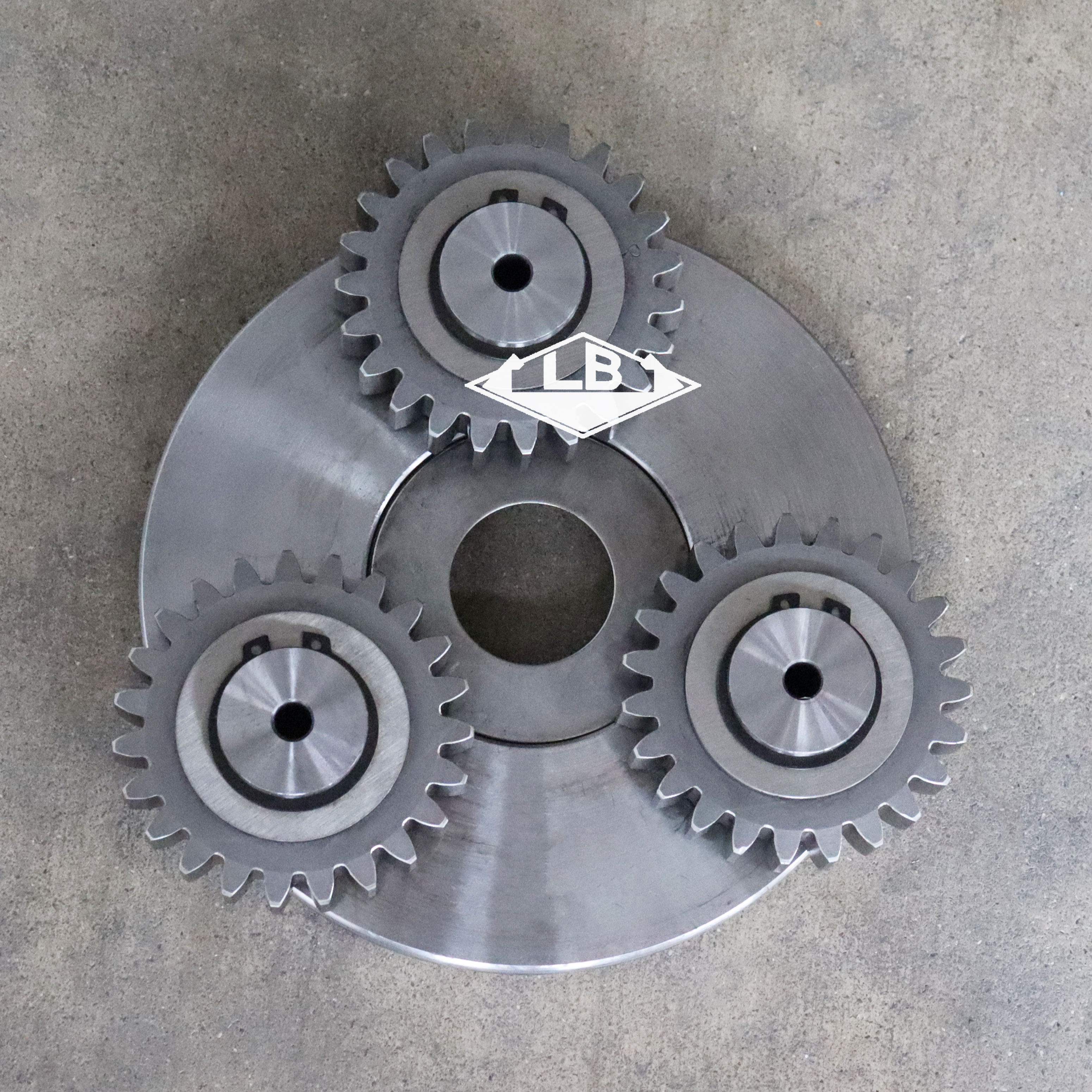 EC210 1 -й свинг -носитель Assy VOE14528725 Запчасти для уменьшения шестерни для свинга для экскаватора Volvo