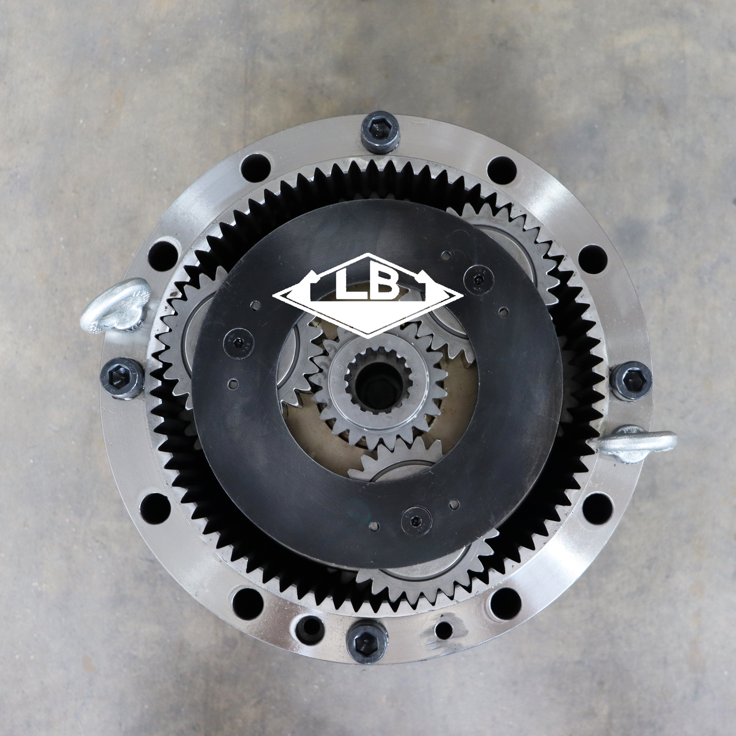 DX300-9 Рубранная передача 130426-00017 170301-00092C 170301-00091C DX300-9 Swing Gearbox для Doosan Excavator 