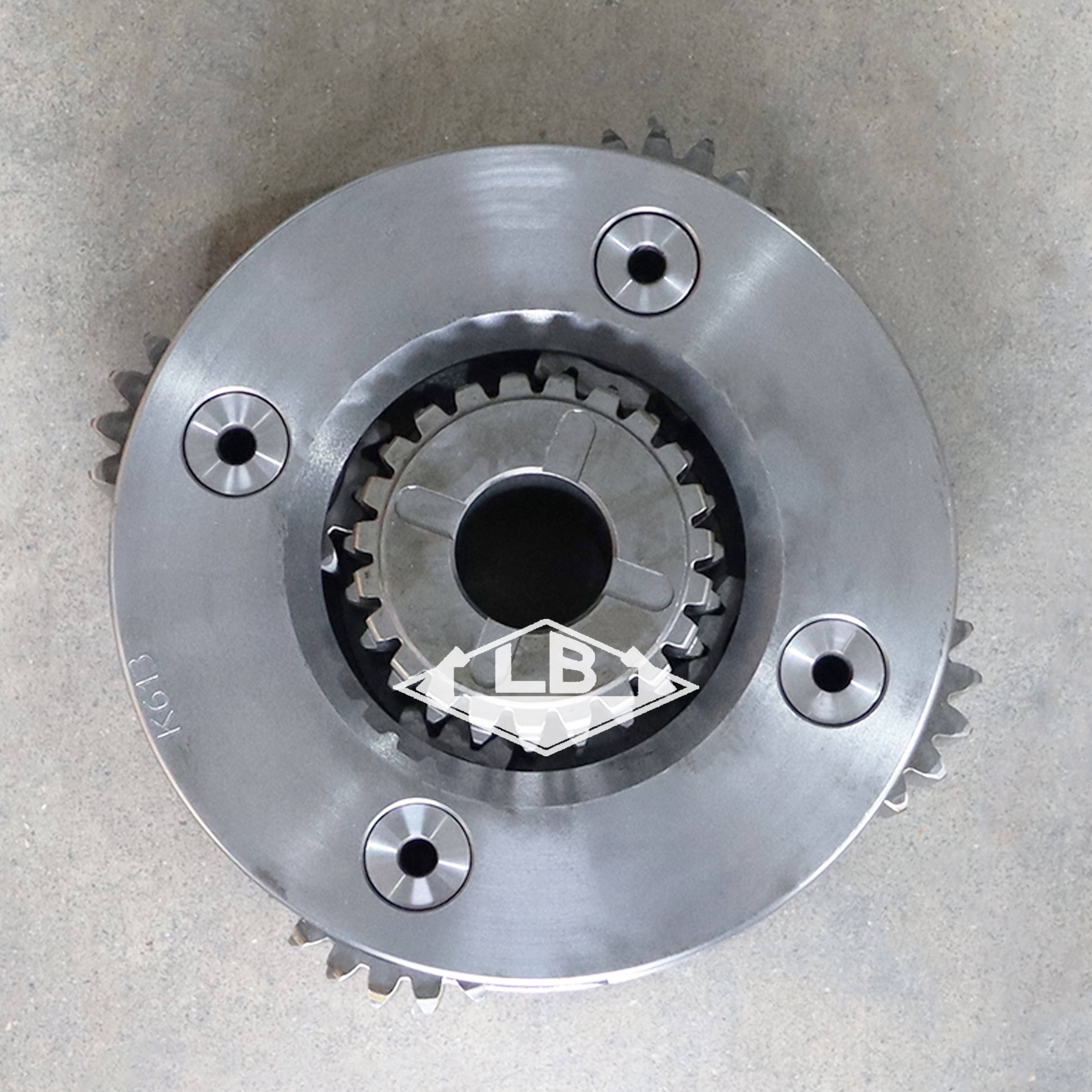 SK200-8 РЕДУКТОР ПОВОРОТА ЧАСТИ YN32W01058P1 SK200-8 S2 НЕСУЩИЙ СБОРЕ